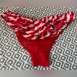 Low-Rise Red Ruffled Bikini Panties. Jingle Bells. Size Medium. Red/Hot Pink.